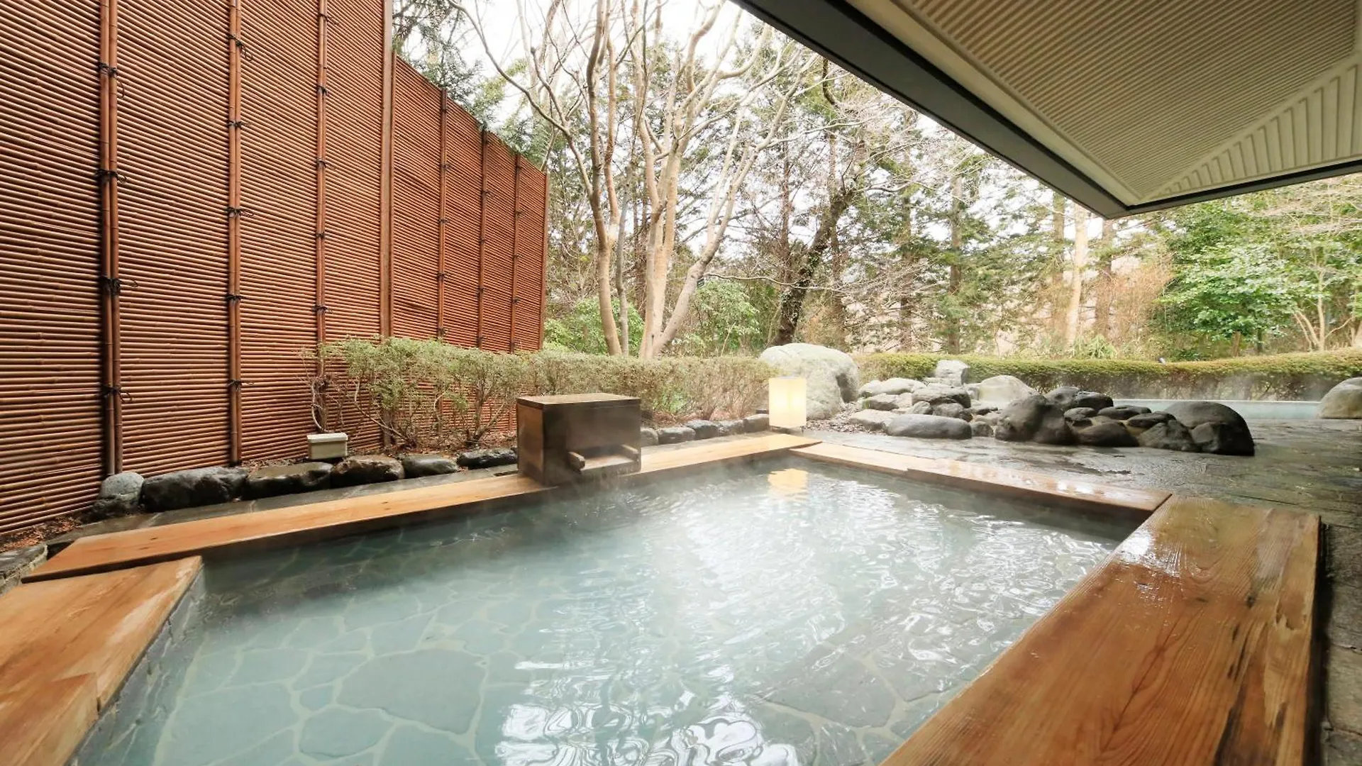 Hakone Hisui Hotel 5*,