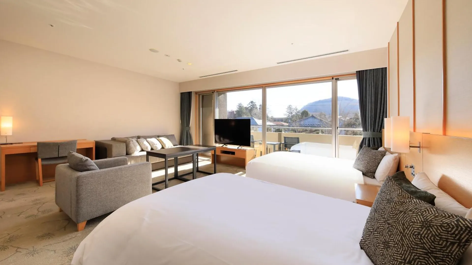 Hakone Hisui Hotel 5*,